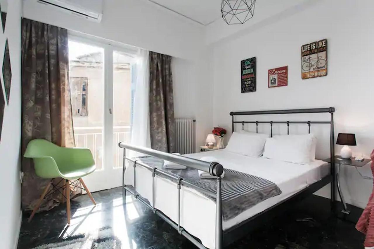 A Masterpiece In Plaka With Big Balcony And Acropolis View Διαμέρισμα Αθήνα Εξωτερικό φωτογραφία